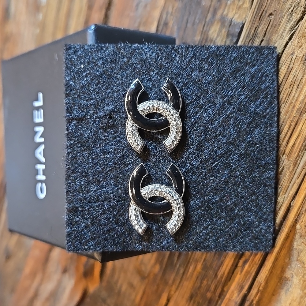 #42 - Authentic Chanel Coco Mark Women's Earrings - Picture 7 of 15